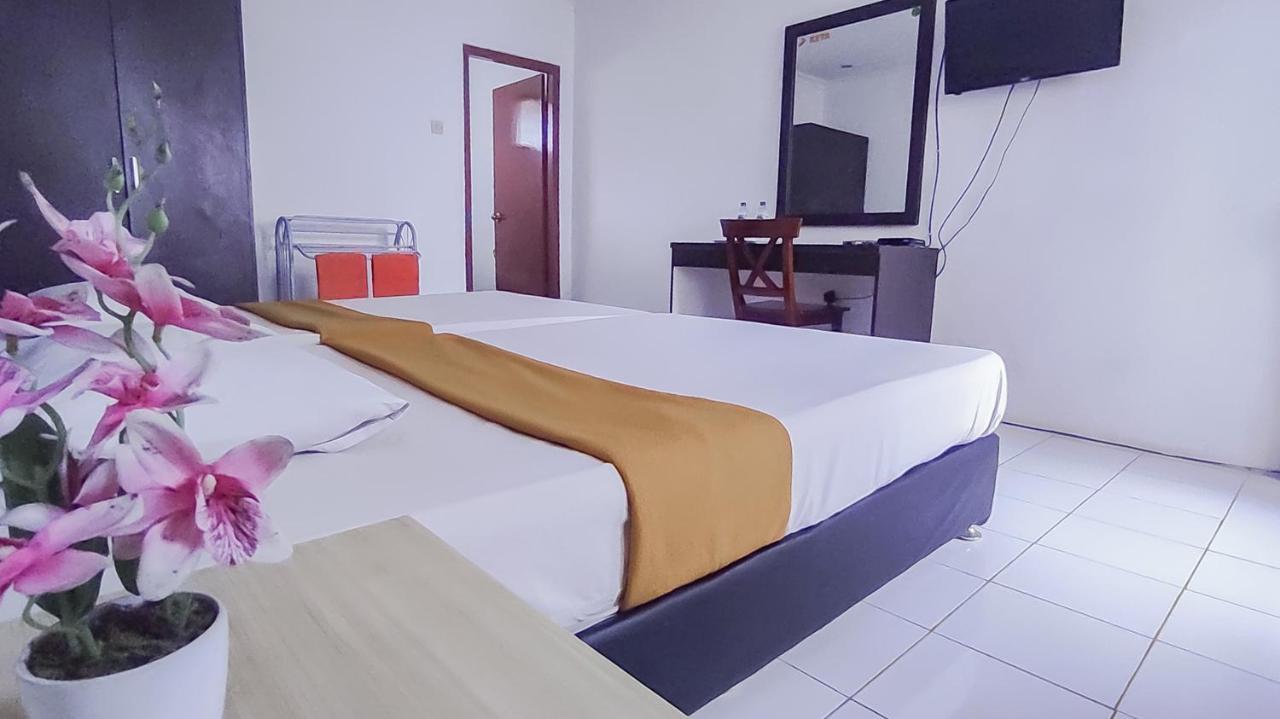 Burangrang Village Mitra Reddoorz Bogor Esterno foto