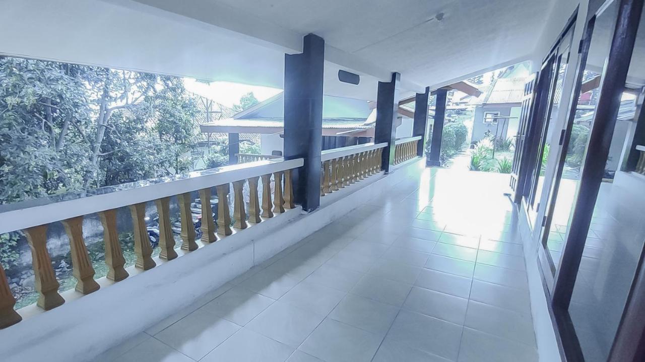 Burangrang Village Mitra Reddoorz Bogor Esterno foto